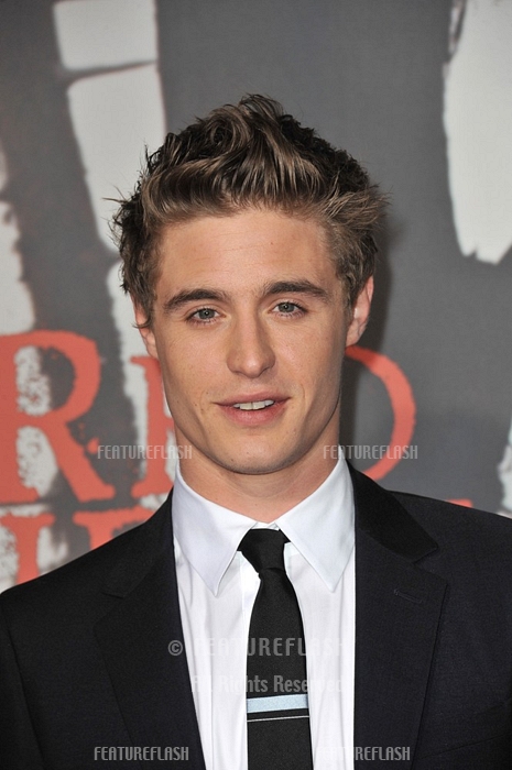 Testosteloka: Max Irons